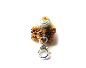 Carrot Cake Charm - Sucre Sucre Miniatures