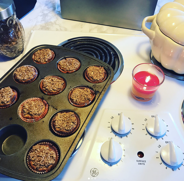 From @SucreSucreDaily: Almond Banana Poppyseed Muffin Recipe + Exclusive Muffin Sale!