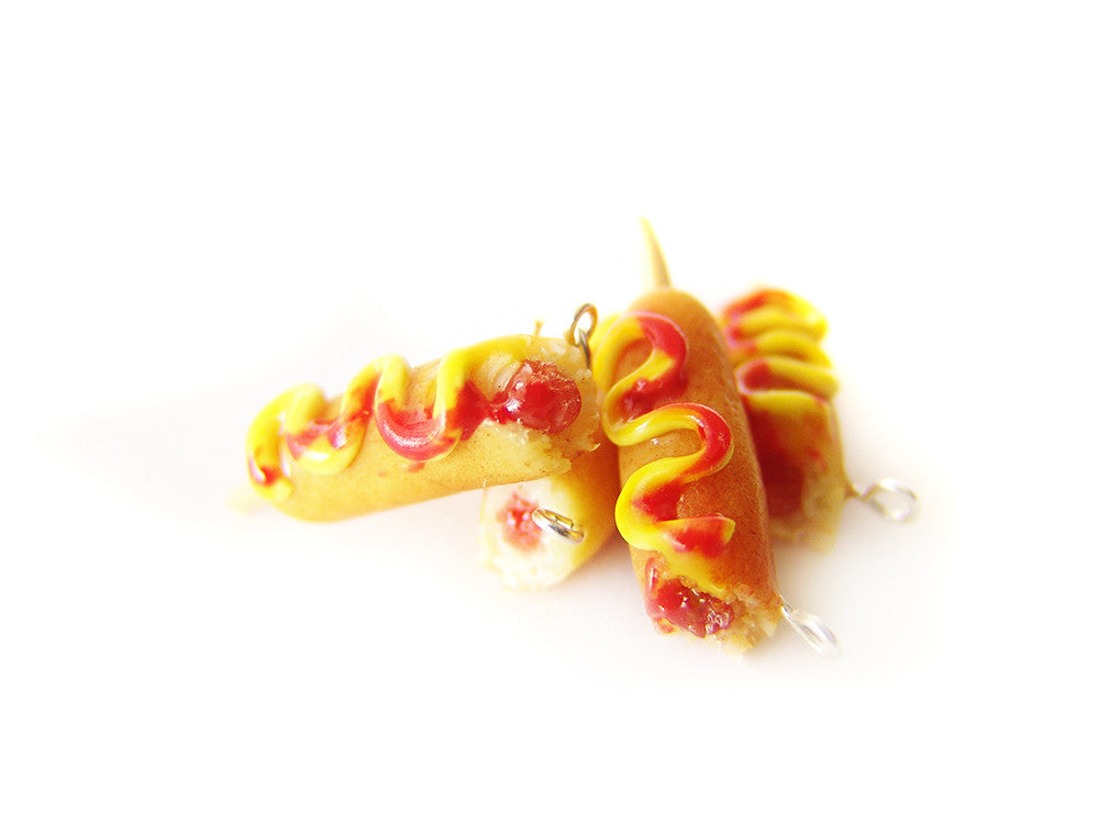 Corndog Charm - Sucre Sucre Miniatures