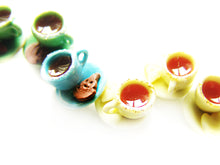 Load image into Gallery viewer, Wizardr-tea Charm Collection, No.003 Sorting Ceremony Cuppa Tea - Sucre Sucre Miniatures