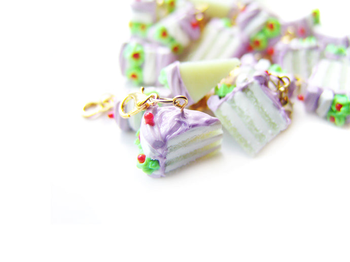 Petunia's Floating Pudding Charm - Sucre Sucre Miniatures