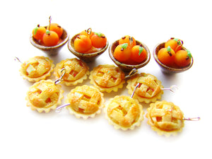 Farmer's Market Peach Pie Charm - Sucre Sucre Miniatures