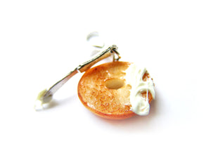 Bagel and Cream Cheese Charm - Sucre Sucre Miniatures