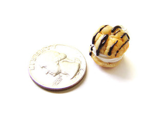 Cream Puff Charm - Sucre Sucre Miniatures
