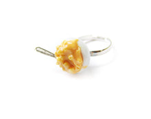 Load image into Gallery viewer, Mac and Cheese Ring - Sucre Sucre Miniatures