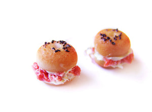 Salmon Bagel Earrings - Sucre Sucre Miniatures