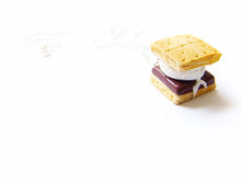 Load image into Gallery viewer, Smore Necklace - Sucre Sucre Miniatures